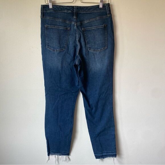 Universal thread distressed high rise straight jeans size 12 - Picture 3 of 6